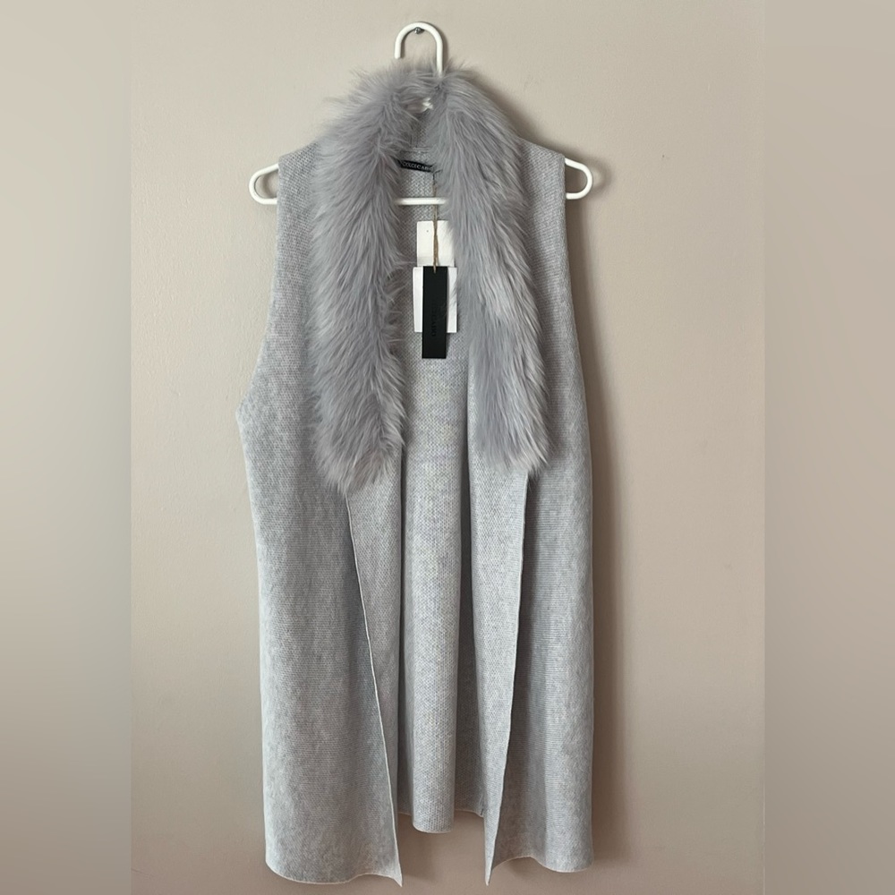 Women’s DOLCE CABO Knitted Long Vest With Faux Fur Collar NWT